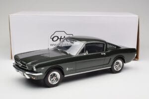 Ford Mustang Fastback Ivy Green Otto 1:12 G079 Resina - imagen 6 de 6
