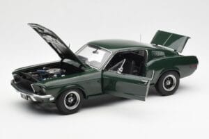 Ford Mustang GT Bullitt Verde AUTOart 1:18 72812 Metal - imagen 2 de 8