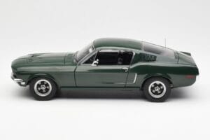 Ford Mustang GT Bullitt Verde AUTOart 1:18 72812 Metal - imagen 4 de 8