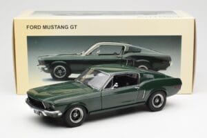 Ford Mustang GT Bullitt Verde AUTOart 1:18 72812 Metal - imagen 8 de 8