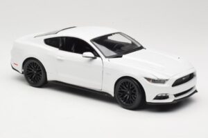 Ford Mustang GT S550 Blanco Maisto 1:18 31197 Metal - imagen 6 de 8