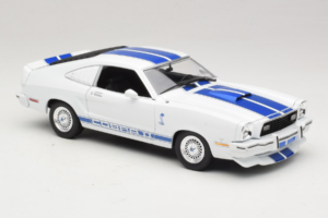 Ford Mustang II Cobra II Charlie's Angels Movie Greenlight 1:18 12880 Metal - imagen 6 de 8