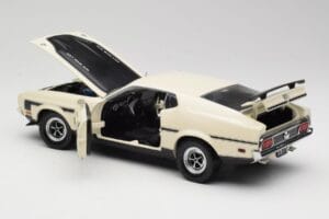Ford Mustang Mach 1 Blanco Sun Star 1:18 3602 Metal - imagen 5 de 8