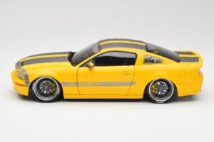 Ford Mustang S197 Cesam by Parotech Amarillo Norev 1:18 182700 Metal - imagen 4 de 8