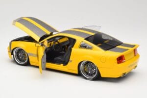 Ford Mustang S197 Cesam by Parotech Amarillo Norev 1:18 182700 Metal - imagen 5 de 8