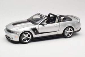 Ford Mustang S197 Roush 427R Descapotable Plata Maisto 1:18 31669 Metal