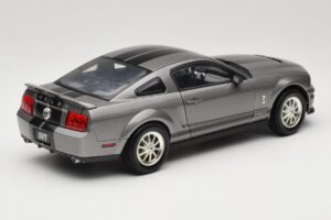 Ford Mustang S197 Shelby GT500 40th Anniversary Gris Shelby Collectibles 1:18 DC075005 Metal - imagen 3 de 8