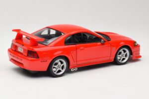 Ford Mustang SVT Cobra R SN95 Rojo Maisto 1:18 531872 Metal - imagen 3 de 8
