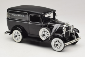 Ford Panel Car Police Patrol Signature Models 1:18 18143 Metal - imagen 4 de 6