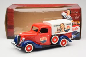 Ford Pickup Truck Pepsi-Cola Solido 1:18 99053 Metal - imagen 8 de 8
