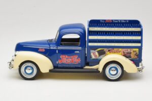 Ford Pepsi-Cola Replica Golden Wheel 1:18 PF351 Metal - imagen 4 de 8