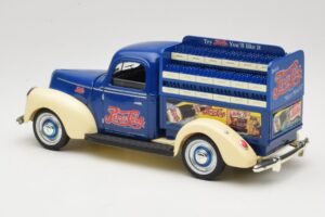 Ford Pepsi-Cola Replica Golden Wheel 1:18 PF351 Metal - imagen 7 de 8