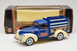 Ford Pepsi-Cola Replica Golden Wheel 1:18 PF351 Metal - imagen 8 de 8