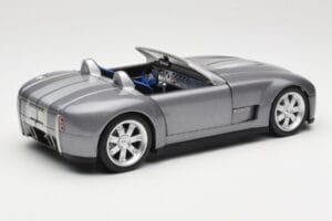 Shelby Cobra Descapotable Grey Metallic Hot Wheels 1:18 G7220 Metal - imagen 3 de 8