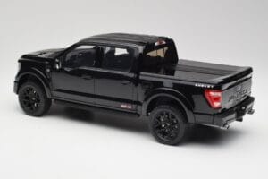 Ford Shelby F-150 Centennial Shadow Black GT Spirit 1:18 GT919 Resina - imagen 5 de 6