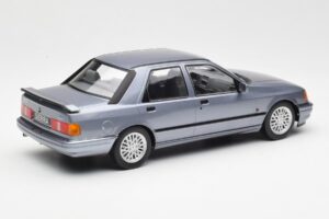 Ford Sierra RS Cosworth Azul Claro MCG 1:18 MCG18174 Metal - imagen 2 de 6