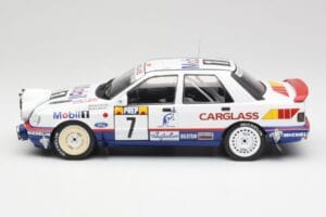 Ford Sierra RS Cosworth 4x4 #7 F. Delecour / D. Grataloup Rally Monte Carlo 1992 MCG 1:18 MCG18356R Metal - imagen 3 de 6