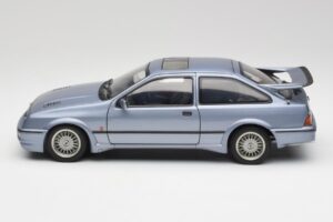 Ford Sierra RS Cosworth Moonstone Azul AUTOart 1:18 72863 Metal - imagen 4 de 8