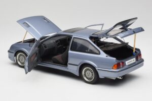 Ford Sierra RS Cosworth Moonstone Azul AUTOart 1:18 72863 Metal - imagen 5 de 8