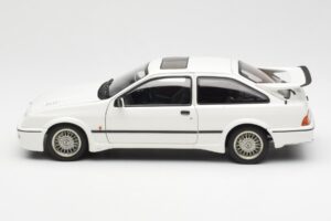 Ford Sierra RS Cosworth Blanco AUTOart 1:18 72862 Metal - imagen 4 de 8
