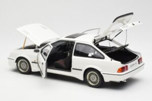 Ford Sierra RS Cosworth Blanco AUTOart 1:18 72862 Metal - imagen 5 de 8
