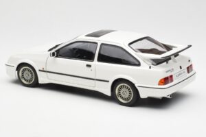 Ford Sierra RS Cosworth Blanco AUTOart 1:18 72862 Metal - imagen 7 de 8