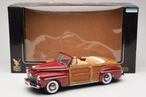 Ford Sportsman Rojo Road Signature 1:18 20048 Metal - imagen 8 de 8