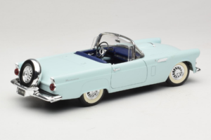 Ford Thunderbird Verde Revell 1:18 8804-G1 Metal - imagen 3 de 8