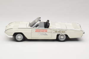 Ford Thunderbird Descapotable Indy Pace Car Anson 1:18 30368 Metal - imagen 3 de 6