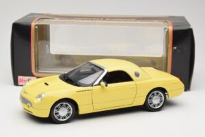 Ford Thunderbird Show Car Amarillo Maisto 1:18 50336 Metal - imagen 8 de 8