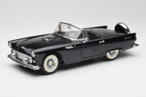 Ford Thunderbird Descapotable Negro Revell 1:18 8818-M1 Metal