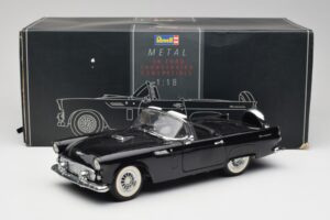 Ford Thunderbird Descapotable Negro Revell 1:18 8818-M1 Metal - imagen 8 de 8