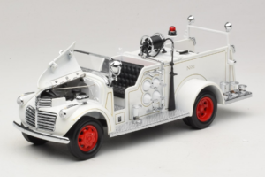 GMC Camión de Bomberos Blanco Road Signature 1:18 20068 Metal - imagen 2 de 9