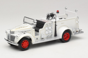 GMC Camión de Bomberos Blanco Road Signature 1:18 20068 Metal