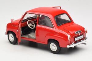 Goggomobil T 250 Rojo Revell 1:18 8952 Metal - imagen 4 de 7