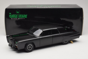 Chrysler Imperial Black Beauty Green Hornet TV Series AUTOart 1:18 71546 Metal - imagen 8 de 8