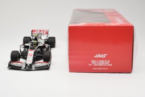 Haas VF-20 #50 M. Schumacher FP1 Abu Dhabi GP 2020 Minichamps 1:18 110201750 Metal - imagen 6 de 6
