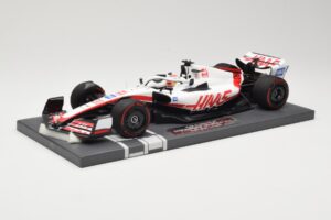 Haas VF-22 #20 K. Magnussen Bahrain GP 2022 Minichamps 1:18 117220120 Metal - imagen 2 de 6