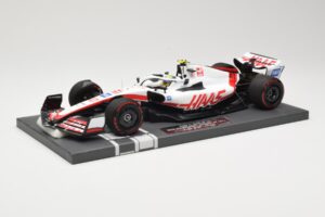 Haas VF-22 #47 M. Schumacher Bahrain GP 2022 Minichamps 1:18 117220147 Metal - imagen 2 de 6