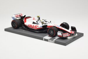 Haas VF-22 #47 M. Schumacher Bahrain GP 2022 Minichamps 1:18 117220147 Metal - imagen 4 de 6
