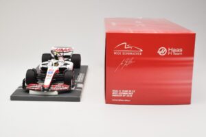 Haas VF-22 #47 M. Schumacher Bahrain GP 2022 Minichamps 1:18 117220147 Metal - imagen 6 de 6