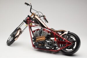 Harley-Davidson West Coast Choppers Diablo Soft Tail Oro Rojo Minichamps 1:5 JJ04-05-03 Metal - imagen 4 de 6