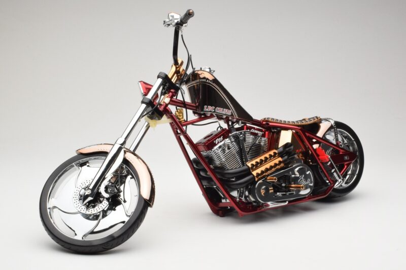 Harley-Davidson West Coast Choppers Diablo Soft Tail Oro Rojo Minichamps 1:5 JJ04-05-03 Metal