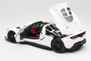 Hennessey Venom GT Blanco AUTOart 1:18 75404 Metal - imagen 5 de 8