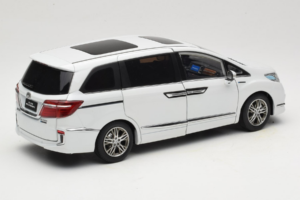 Honda Elysion Blanco OEM 1:18 430056 Metal - imagen 3 de 8