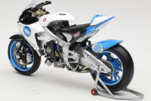 Honda RC212V #56 S. Nakano Konica Minolta Honda MotoGP 2007 Minichamps 1:18 112071056 Metal - imagen 5 de 6
