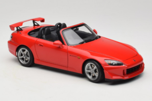 Honda S2000 AP2 Type S New Formula Red MotorHelix 1:18 M85112 Metal - imagen 7 de 9