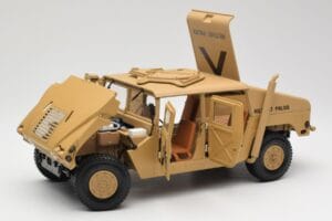 Hummer H1 AM General Military Police Exoto 1:18 01801 Metal - imagen 2 de 8