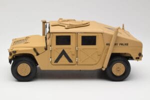 Hummer H1 AM General Military Police Exoto 1:18 01801 Metal - imagen 4 de 8
