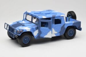 Hummer H1 Humvee Azul & Blanco Motormax 1:18 73157 Metal - imagen 2 de 8